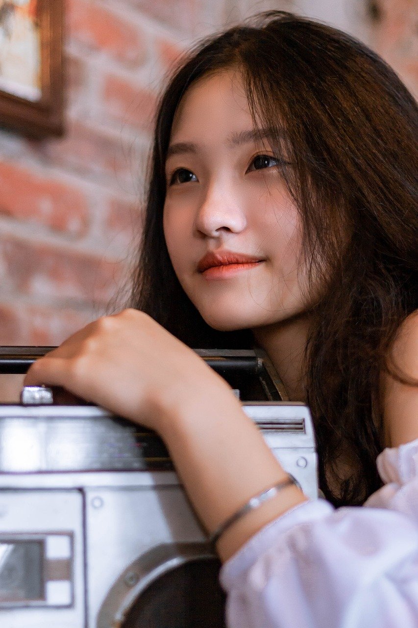 woman, vintage radio, portrait, asian, radio